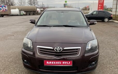 Toyota Avensis III рестайлинг, 2008 год, 799 999 рублей, 1 фотография