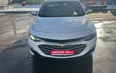 Chevrolet Malibu IX, 2020 год, 1 700 000 рублей, 3 фотография