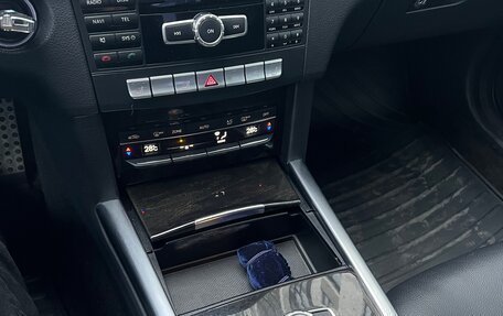 Mercedes-Benz E-Класс, 2013 год, 2 150 000 рублей, 24 фотография