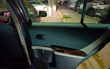 Toyota Yaris III рестайлинг, 2007 год, 700 000 рублей, 7 фотография