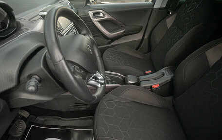 Peugeot 2008 II, 2014 год, 849 000 рублей, 10 фотография