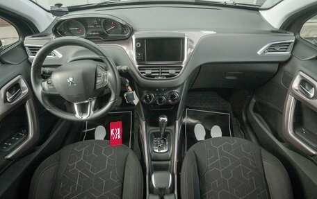 Peugeot 2008 II, 2014 год, 849 000 рублей, 16 фотография