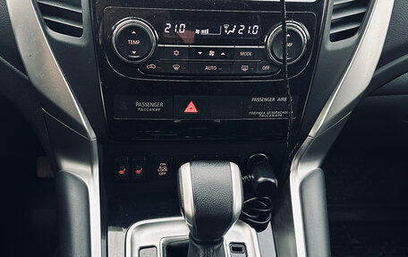 Mitsubishi Pajero Sport III рестайлинг, 2019 год, 2 990 000 рублей, 11 фотография