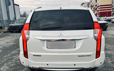 Mitsubishi Pajero Sport III рестайлинг, 2019 год, 2 990 000 рублей, 7 фотография