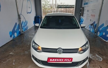 Volkswagen Polo VI (EU Market), 2010 год, 450 000 рублей, 1 фотография
