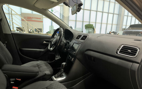 Volkswagen Polo VI (EU Market), 2018 год, 880 000 рублей, 11 фотография