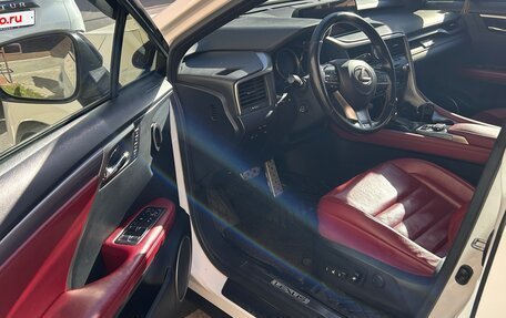 Lexus RX IV рестайлинг, 2018 год, 4 000 000 рублей, 6 фотография