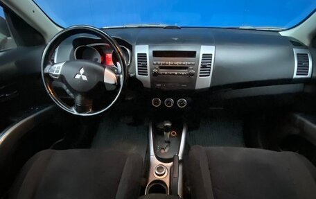 Mitsubishi Outlander III рестайлинг 3, 2007 год, 960 000 рублей, 8 фотография