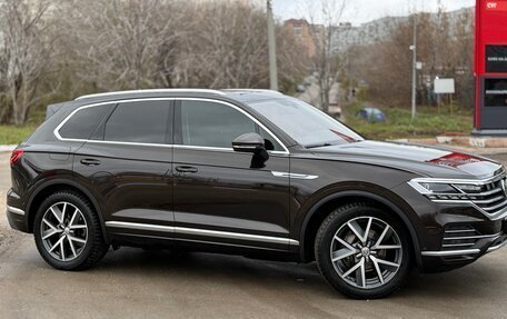 Volkswagen Touareg III, 2019 год, 4 850 000 рублей, 10 фотография