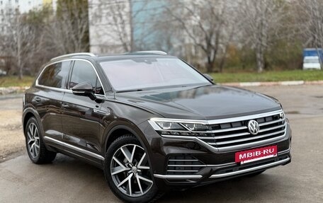 Volkswagen Touareg III, 2019 год, 4 850 000 рублей, 12 фотография