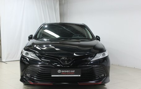 Toyota Camry, 2020 год, 2 950 000 рублей, 2 фотография