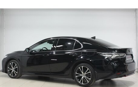 Toyota Camry, 2020 год, 2 950 000 рублей, 5 фотография