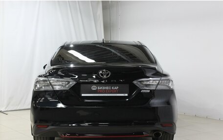 Toyota Camry, 2020 год, 2 950 000 рублей, 6 фотография