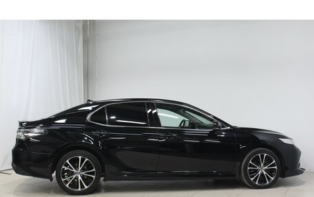 Toyota Camry, 2020 год, 2 950 000 рублей, 8 фотография