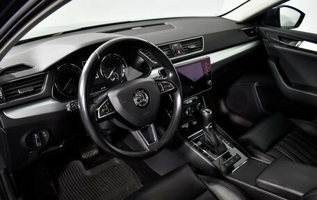 Skoda Superb III рестайлинг, 2018 год, 1 670 000 рублей, 9 фотография