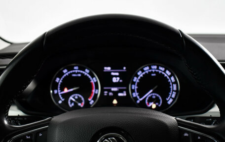 Skoda Superb III рестайлинг, 2018 год, 1 670 000 рублей, 15 фотография