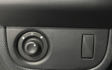 Renault Logan II, 2015 год, 629 000 рублей, 16 фотография