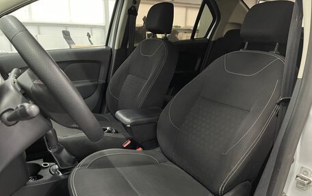 Renault Logan II, 2015 год, 629 000 рублей, 19 фотография