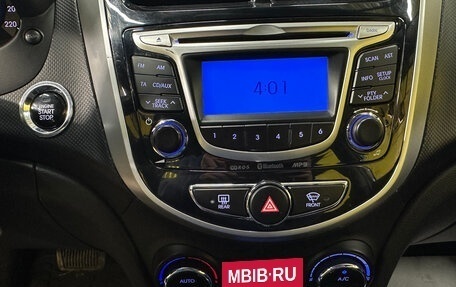 Hyundai Solaris II рестайлинг, 2014 год, 899 000 рублей, 17 фотография