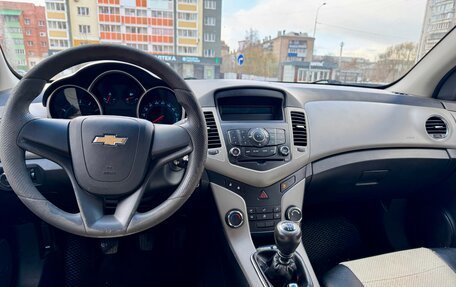 Chevrolet Cruze II, 2012 год, 620 000 рублей, 6 фотография