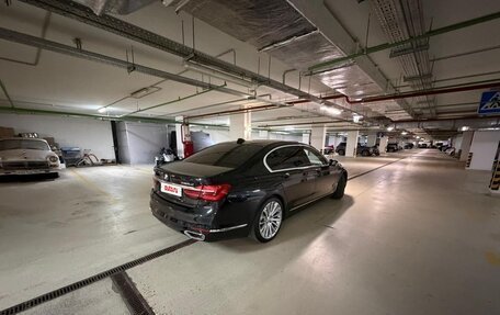 BMW 7 серия, 2018 год, 3 490 000 рублей, 10 фотография