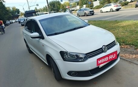 Volkswagen Polo VI (EU Market), 2010 год, 450 000 рублей, 10 фотография