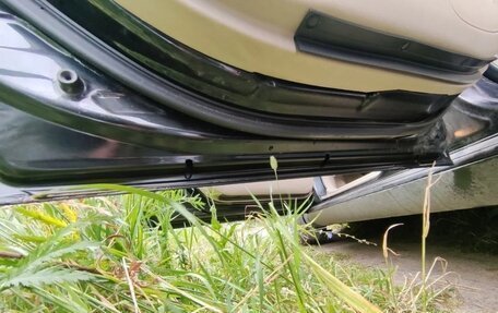 Toyota Avensis III рестайлинг, 2004 год, 650 000 рублей, 8 фотография