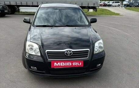 Toyota Avensis III рестайлинг, 2004 год, 650 000 рублей, 3 фотография