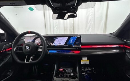 BMW M5, 2025 год, 19 864 496 рублей, 7 фотография