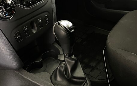 Renault Sandero II рестайлинг, 2017 год, 1 040 000 рублей, 18 фотография