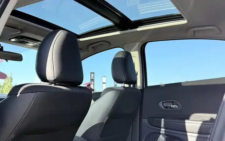 Honda Vezel, 2021 год, 2 118 000 рублей, 13 фотография