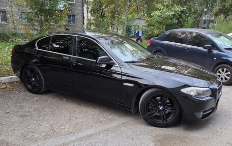 BMW 5 серия, 2013 год, 1 770 000 рублей, 1 фотография