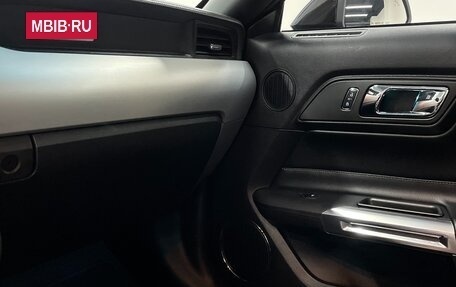 Ford Mustang VI рестайлинг, 2014 год, 2 300 000 рублей, 22 фотография