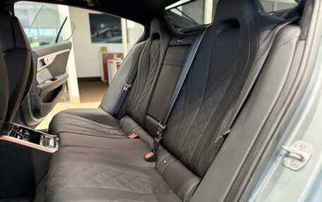 BMW M8 I (F91/F92/F93), 2025 год, 22 500 624 рублей, 15 фотография