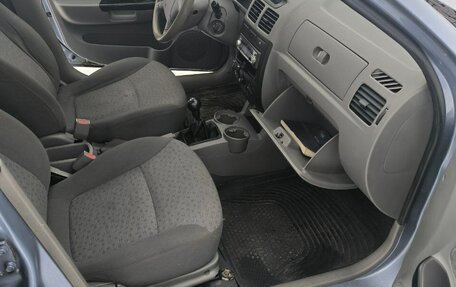 KIA Rio II, 2004 год, 195 000 рублей, 13 фотография