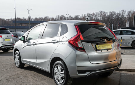 Honda Fit III, 2019 год, 1 075 000 рублей, 9 фотография