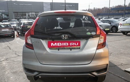 Honda Fit III, 2019 год, 1 075 000 рублей, 8 фотография