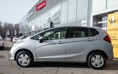 Honda Fit III, 2019 год, 1 075 000 рублей, 10 фотография