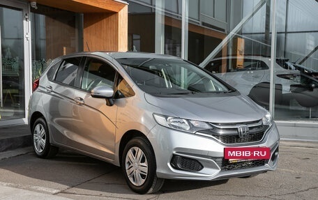 Honda Fit III, 2019 год, 1 075 000 рублей, 5 фотография