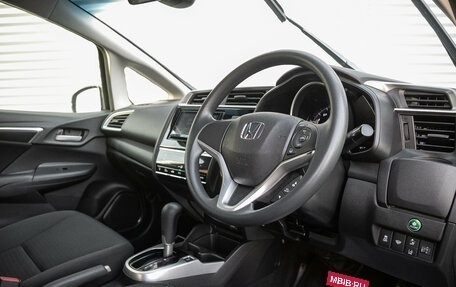 Honda Fit III, 2019 год, 1 075 000 рублей, 12 фотография