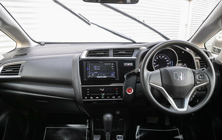 Honda Fit III, 2019 год, 1 075 000 рублей, 16 фотография