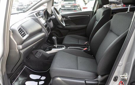 Honda Fit III, 2019 год, 1 075 000 рублей, 19 фотография