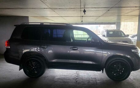 Toyota Land Cruiser 200, 2011 год, 4 000 000 рублей, 4 фотография