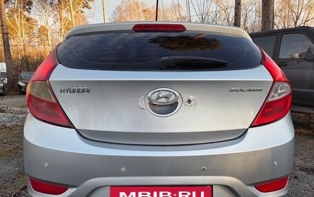 Hyundai Solaris II рестайлинг, 2012 год, 720 000 рублей, 3 фотография
