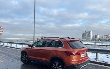 Volkswagen Taos, 2021 год, 2 685 000 рублей, 2 фотография