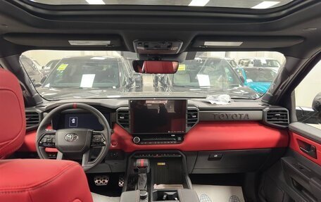 Toyota Tundra, 2024 год, 10 500 000 рублей, 10 фотография