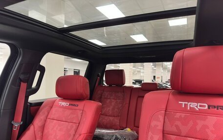 Toyota Tundra, 2024 год, 10 500 000 рублей, 8 фотография