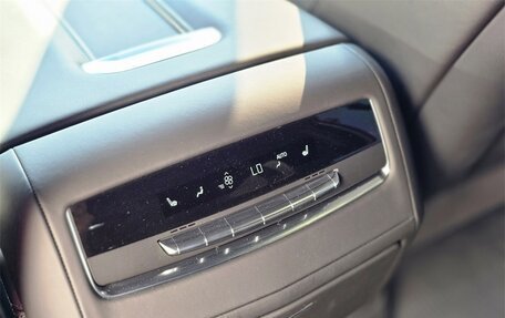 Cadillac Escalade V, 2025 год, 21 534 612 рублей, 15 фотография