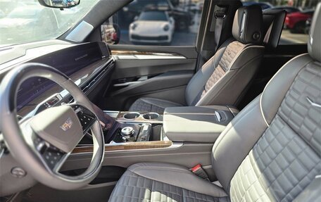 Cadillac Escalade V, 2025 год, 21 534 612 рублей, 23 фотография