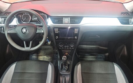 Skoda Rapid I, 2019 год, 1 200 000 рублей, 9 фотография